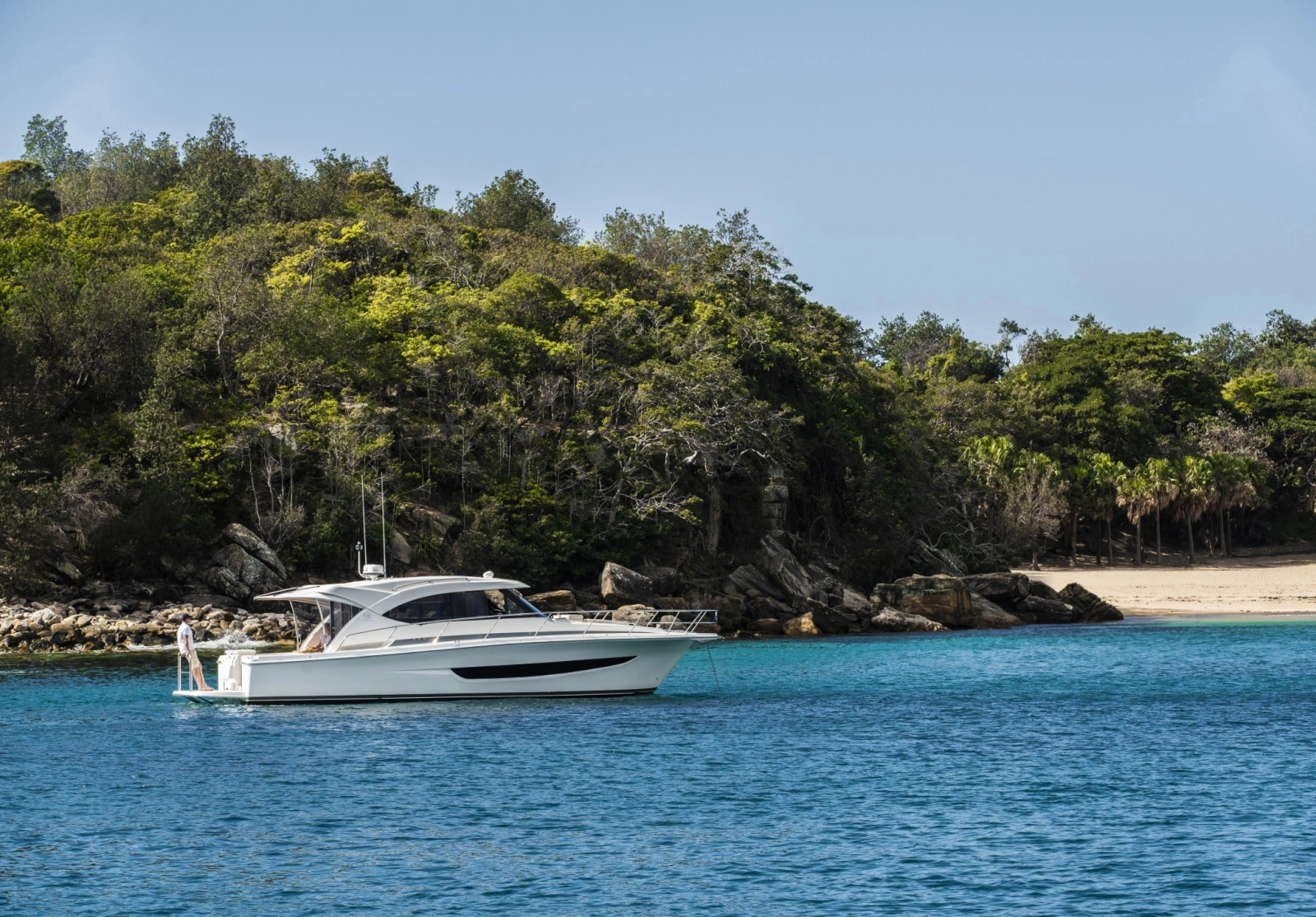 395 SUV 40ft Riviera Yacht For Sale