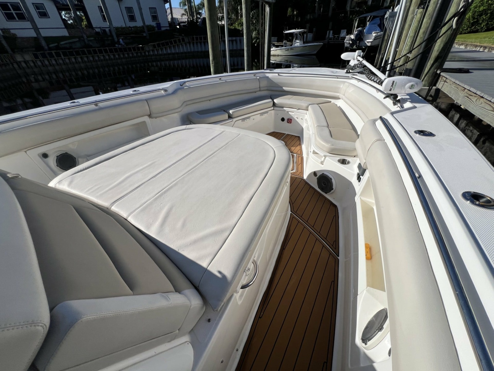2017 Boston Whaler 380 Outrage