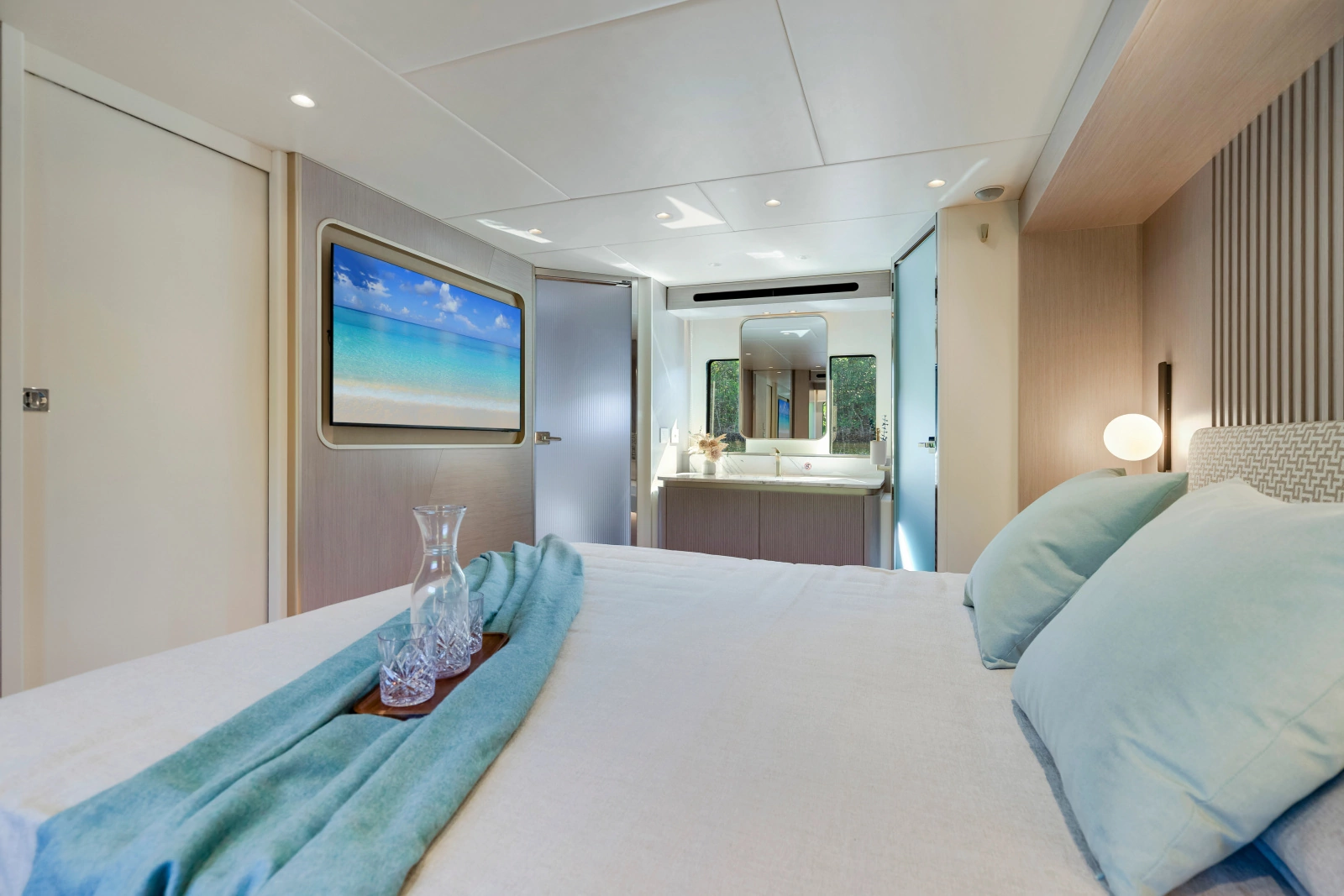 70 FLY 70ft Absolute Yacht For Sale