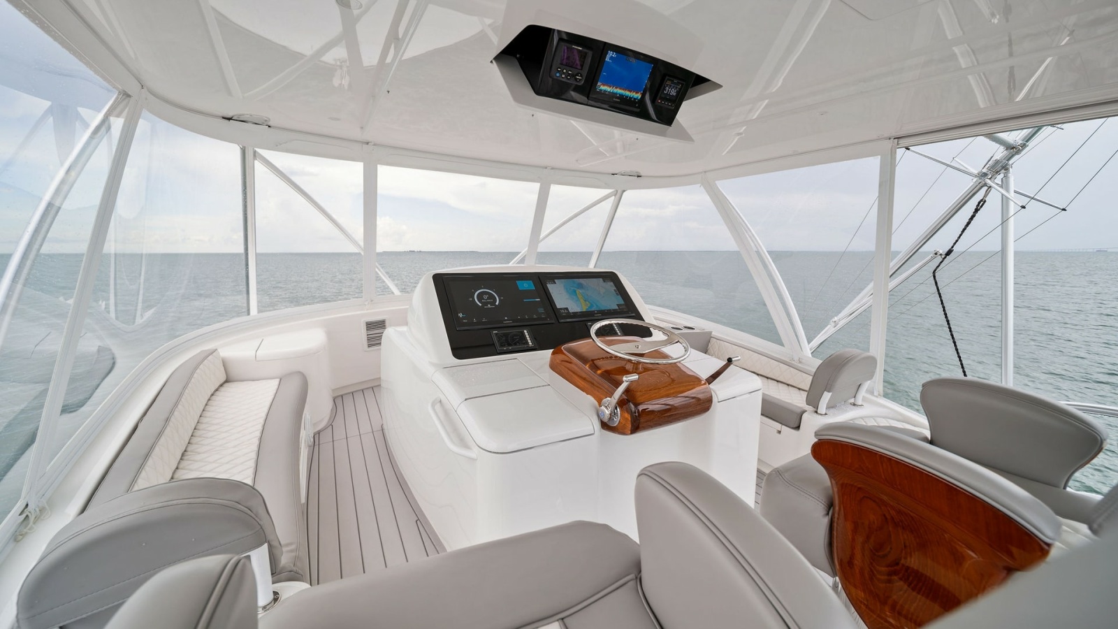 Flybridge Helm with Seating