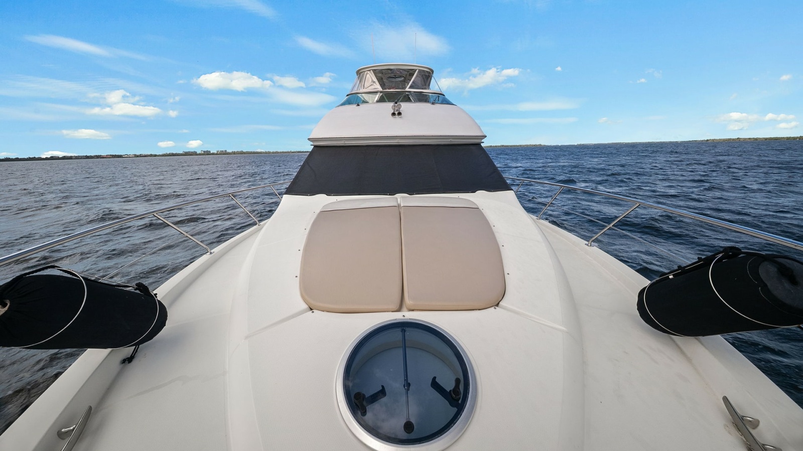 2008 Carver 56 Voyager