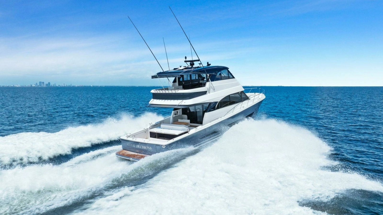 2025 Maritimo M600 