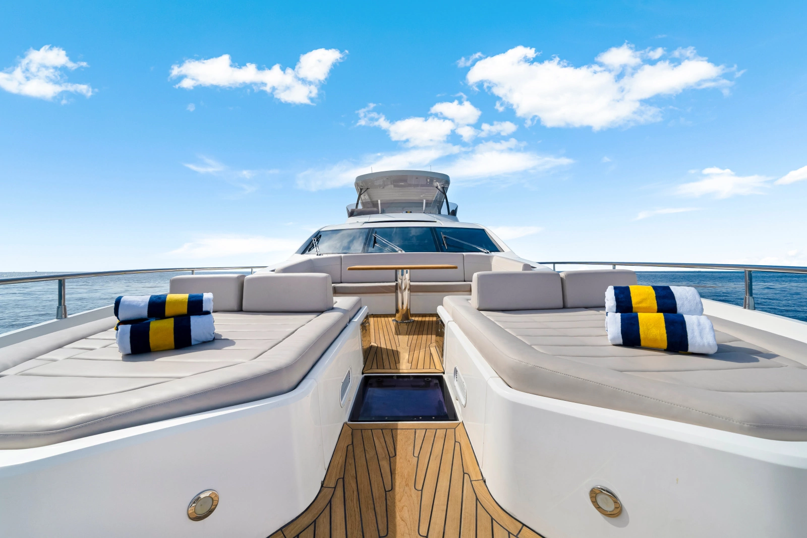 2020 Sunseeker 76 Yacht