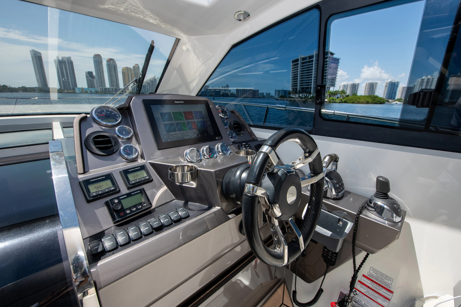 2018 Galeon 405 HTS
