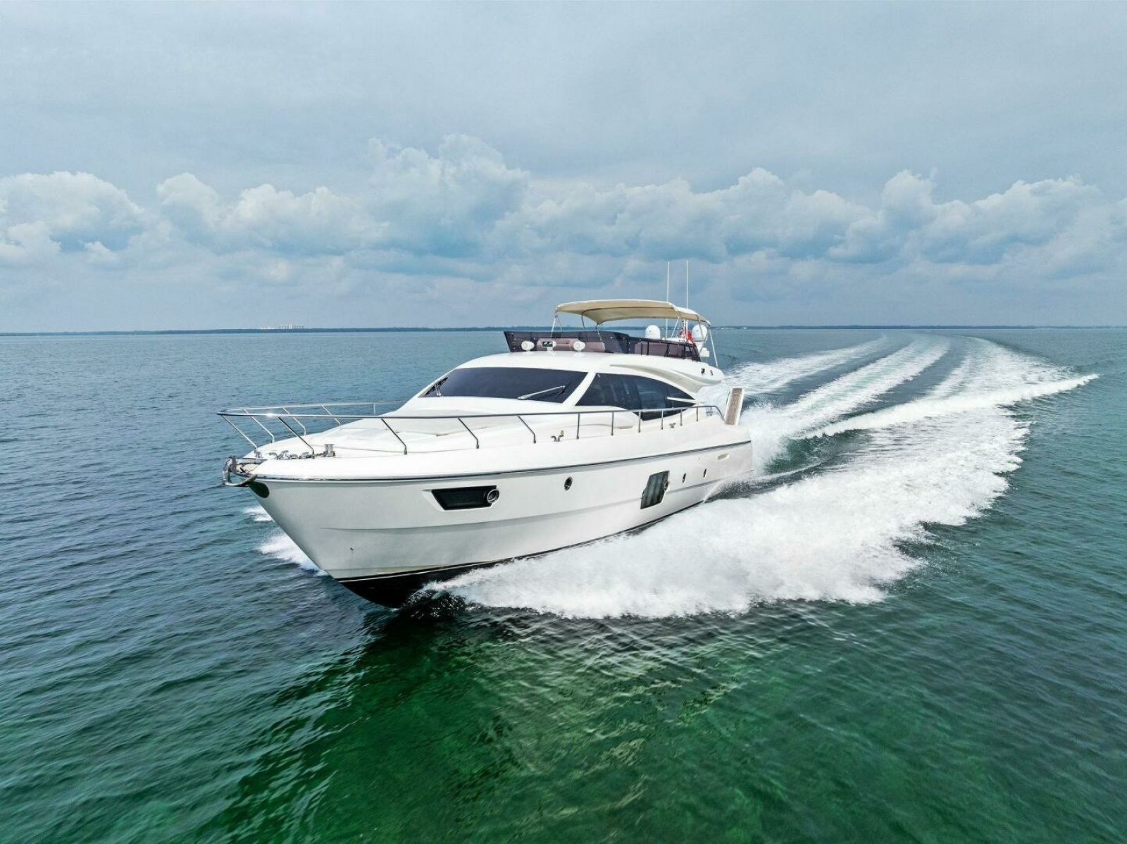 62' 2013 Ferretti Yachts 620