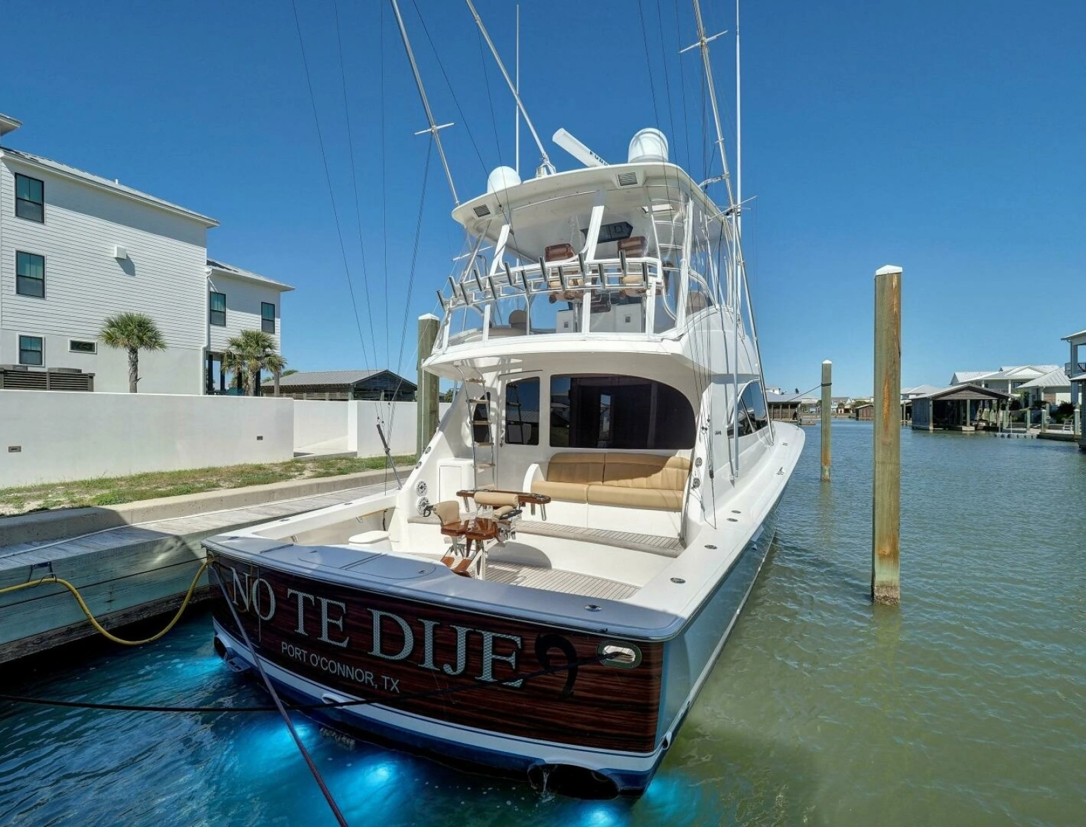 2017 Viking 52 Convertible 