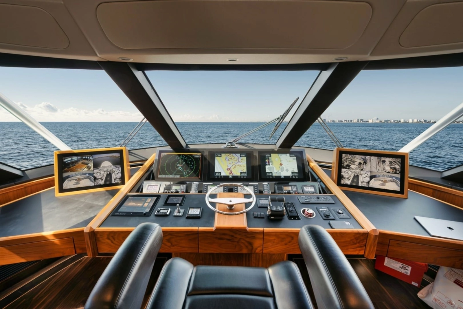 2016 Viking 92 Enclosed Bridge