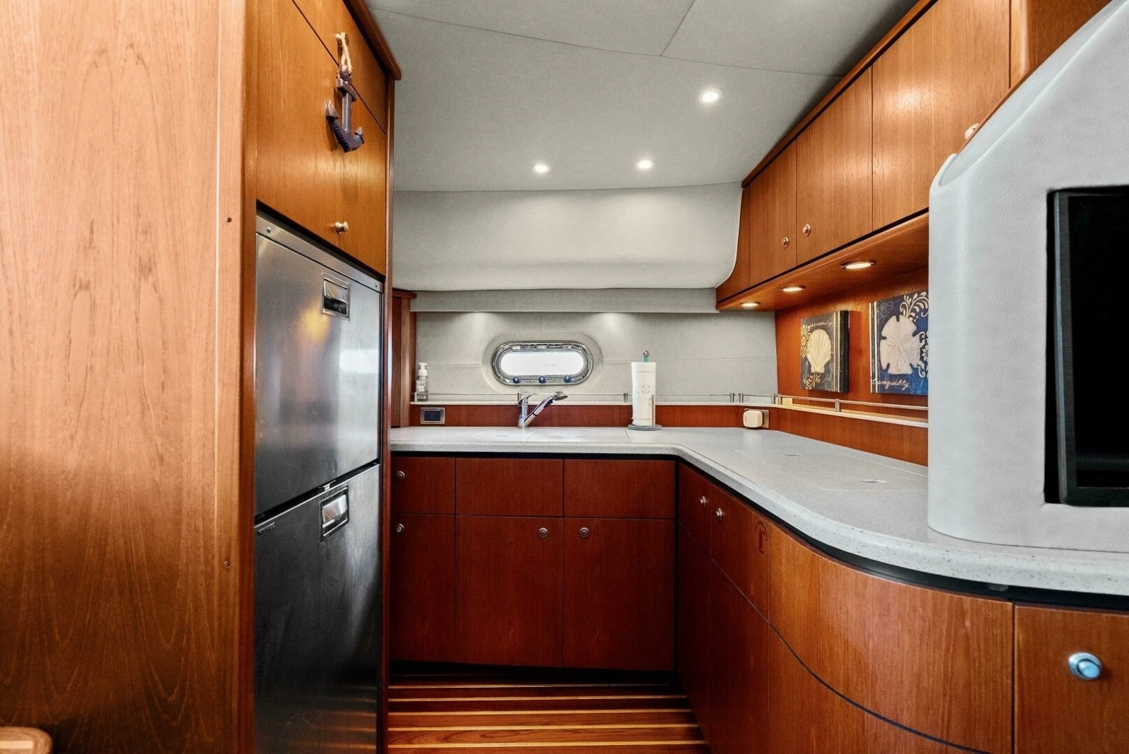 2007 Tiara Yachts 4300 Sovran - Galley