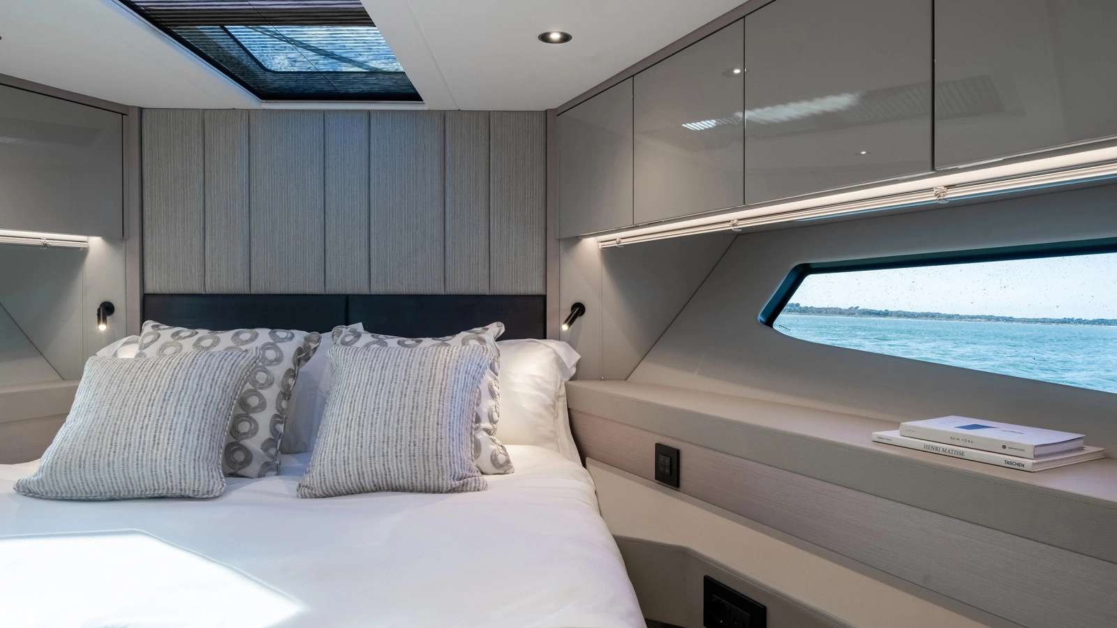 MANHATTAN 56 56ft Sunseeker Yacht For Sale