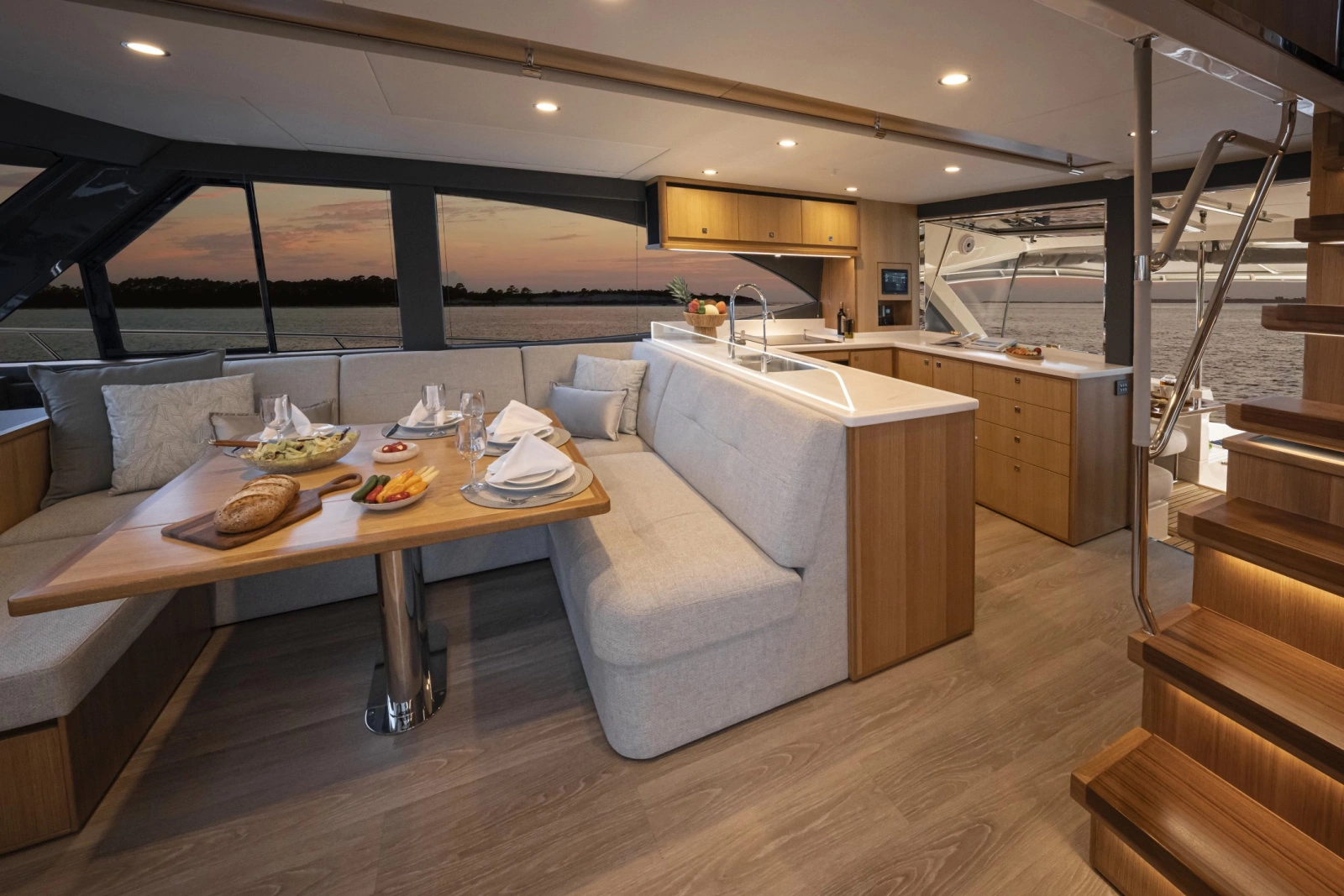 58 Sports Motor Yacht 58ft Riviera Yacht For Sale