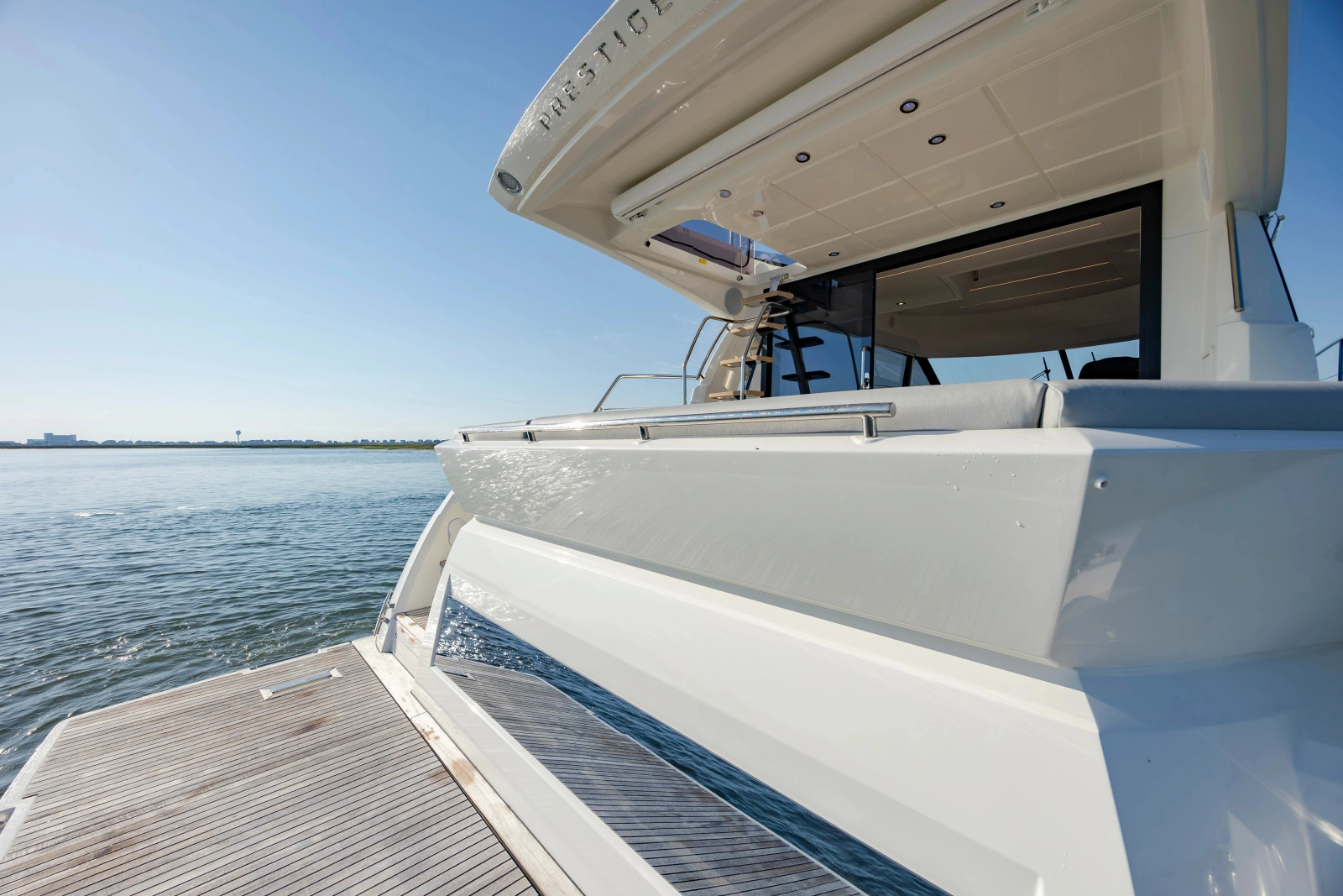 2024 Prestige 460