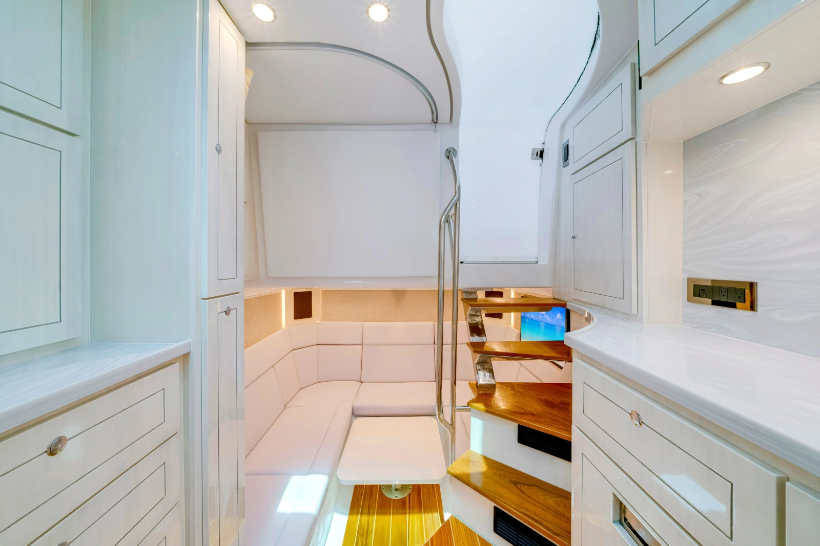 56ft HCB Yacht For Sale