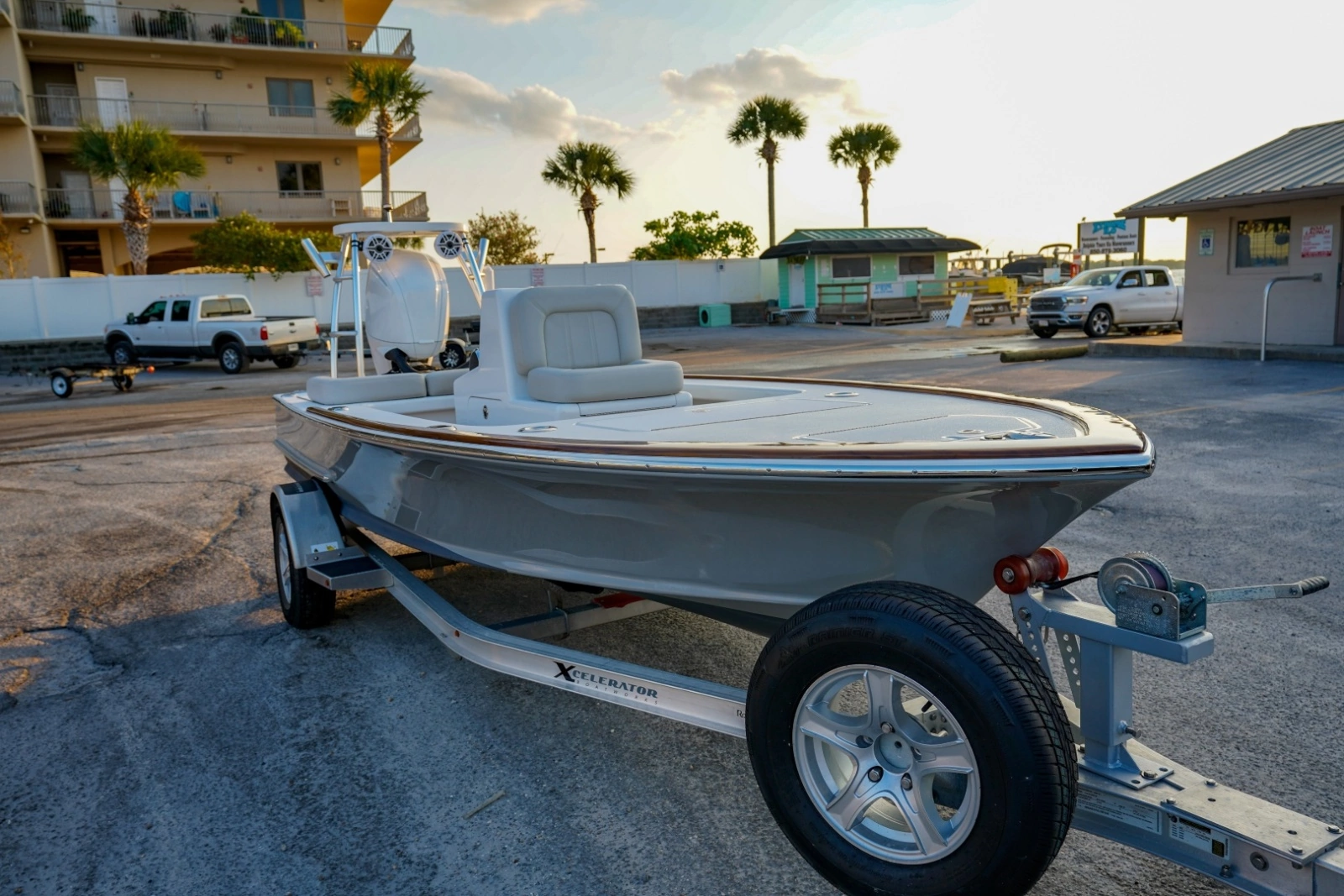 2024 Xcelerator Boatworks 17 Bay