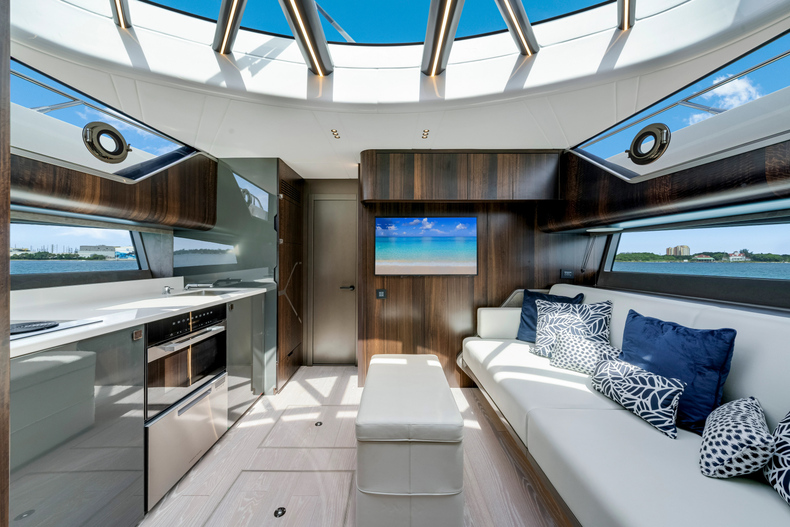 2024 Sunseeker Superhawk 55