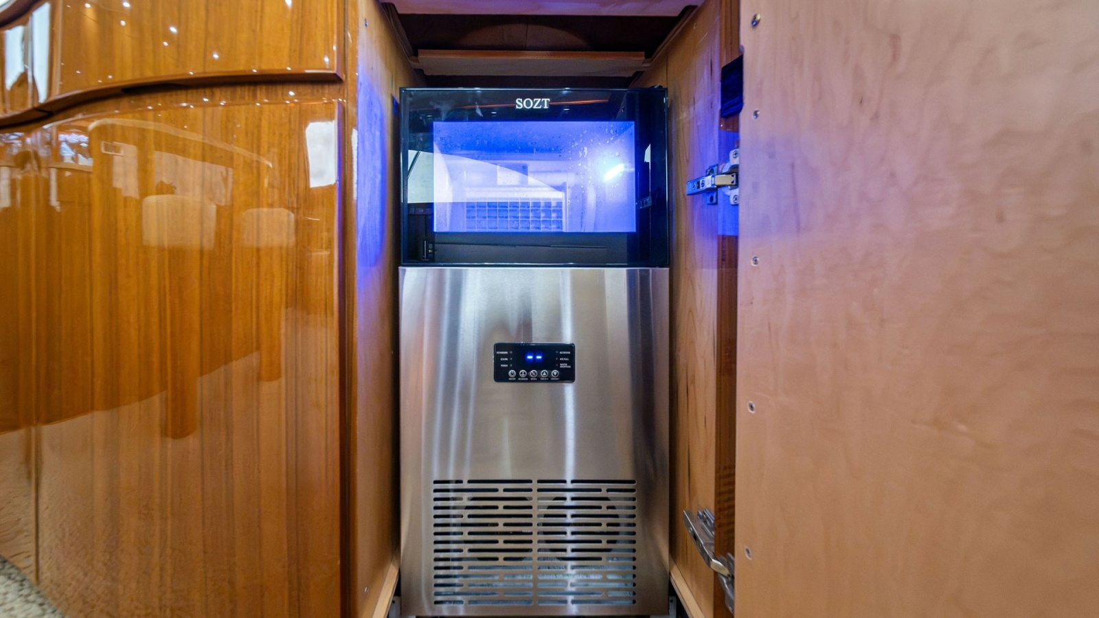 Built-In Ice Maker Compartment