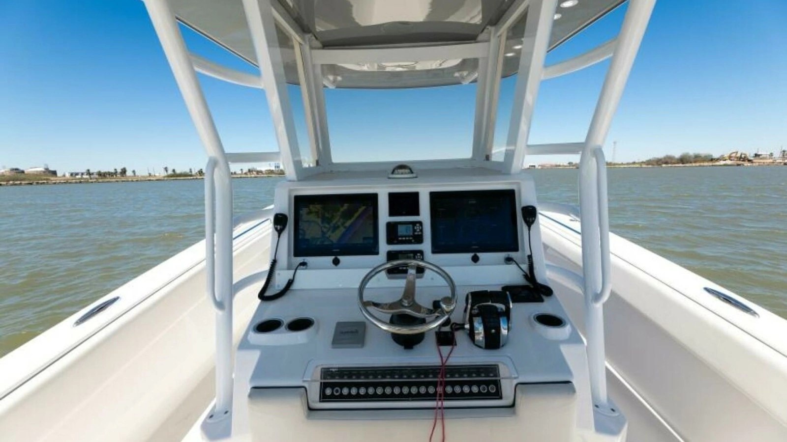 2019 Invincible 39 Open