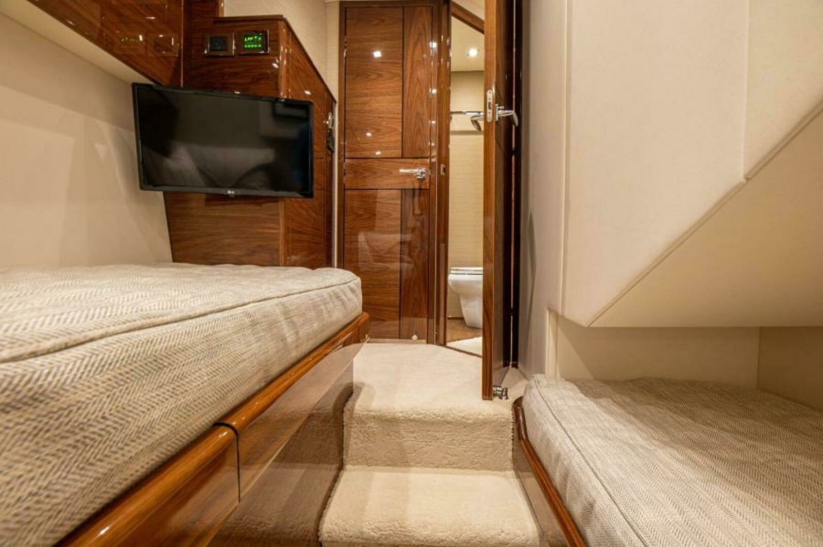 Guest Stateroom with Ensuite Access