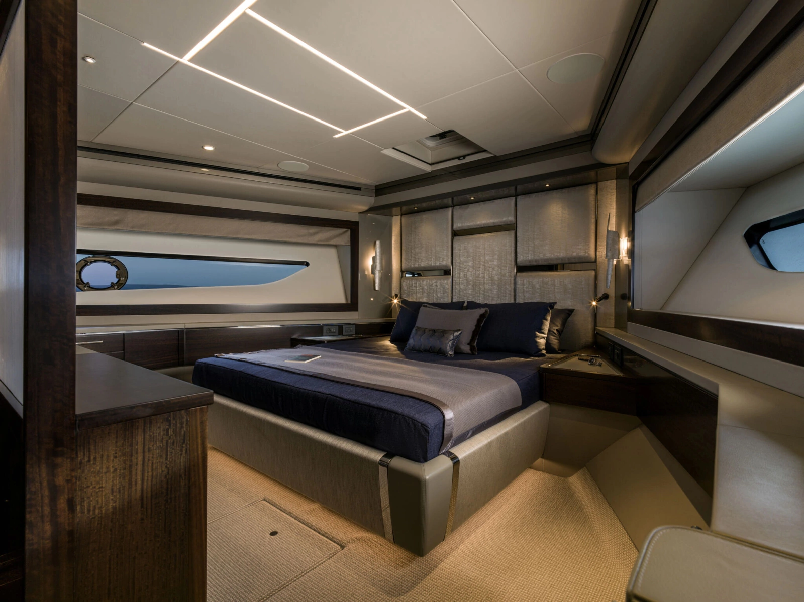 88 YACHT 88ft Sunseeker Yacht For Sale
