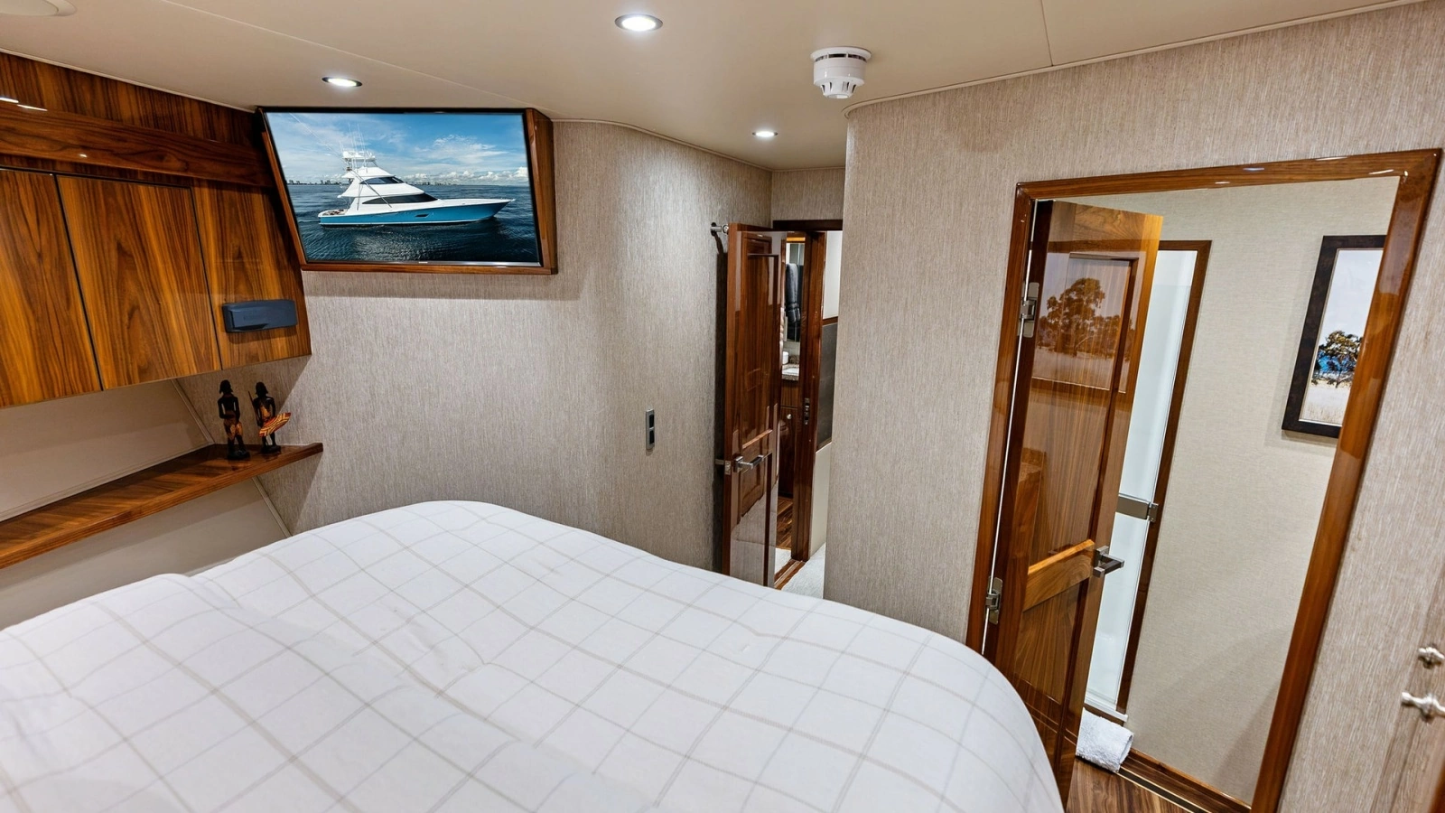 Guest Stateroom with Ensuite Access