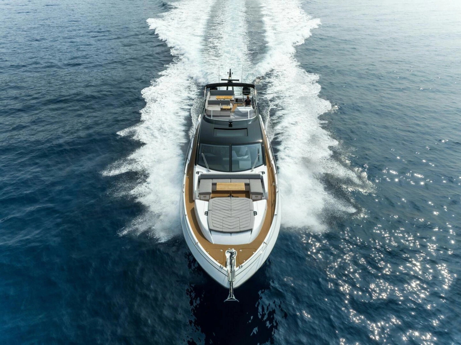 75 SPORT YACHT 75ft Sunseeker Yacht For Sale