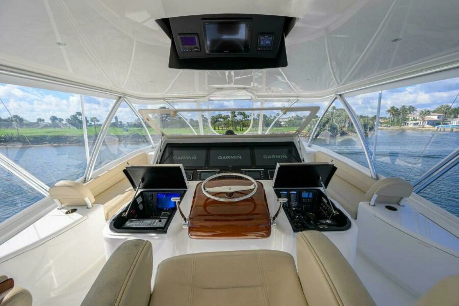 Viking 80 - LAMPLIGHTER - Flybridge