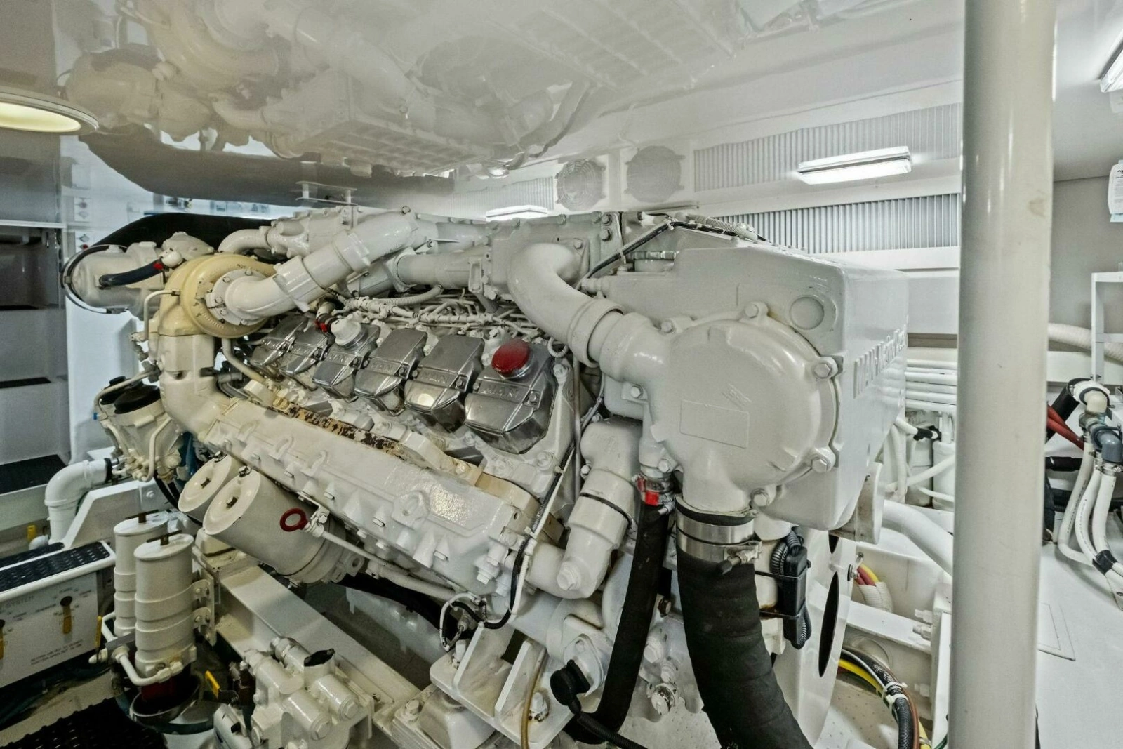 2006 Viking 56 Convertible SUMMER SALT