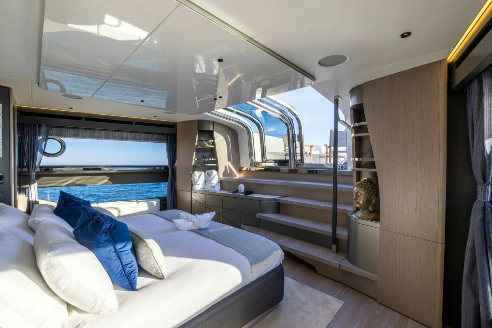 100 YACHT 100ft Sunseeker Yacht For Sale