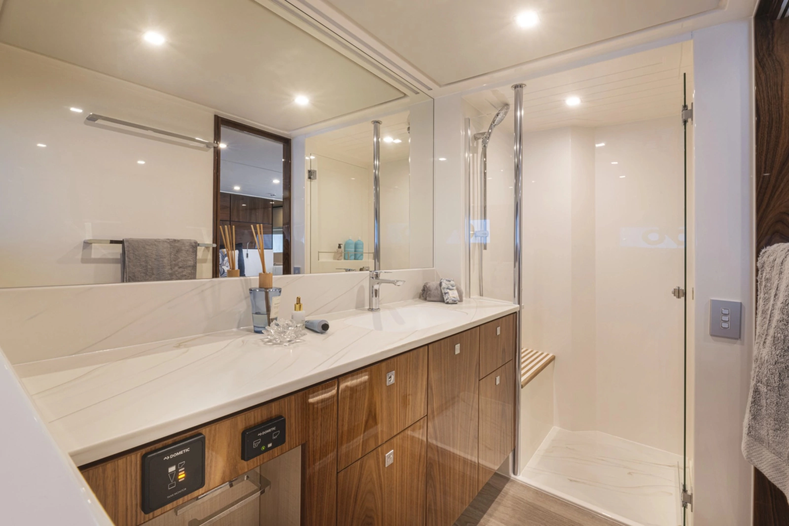 56 Sport Yacht 56ft Riviera Yacht For Sale