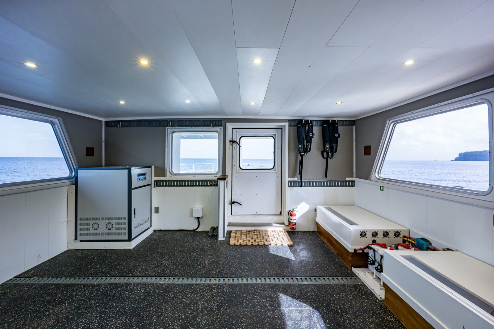2013 Ocean Voyager 95 Expedition