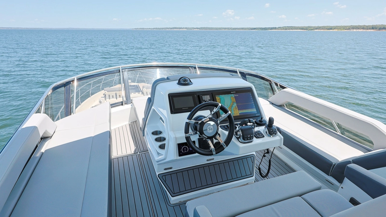 Flybridge Helm with Panoramic View