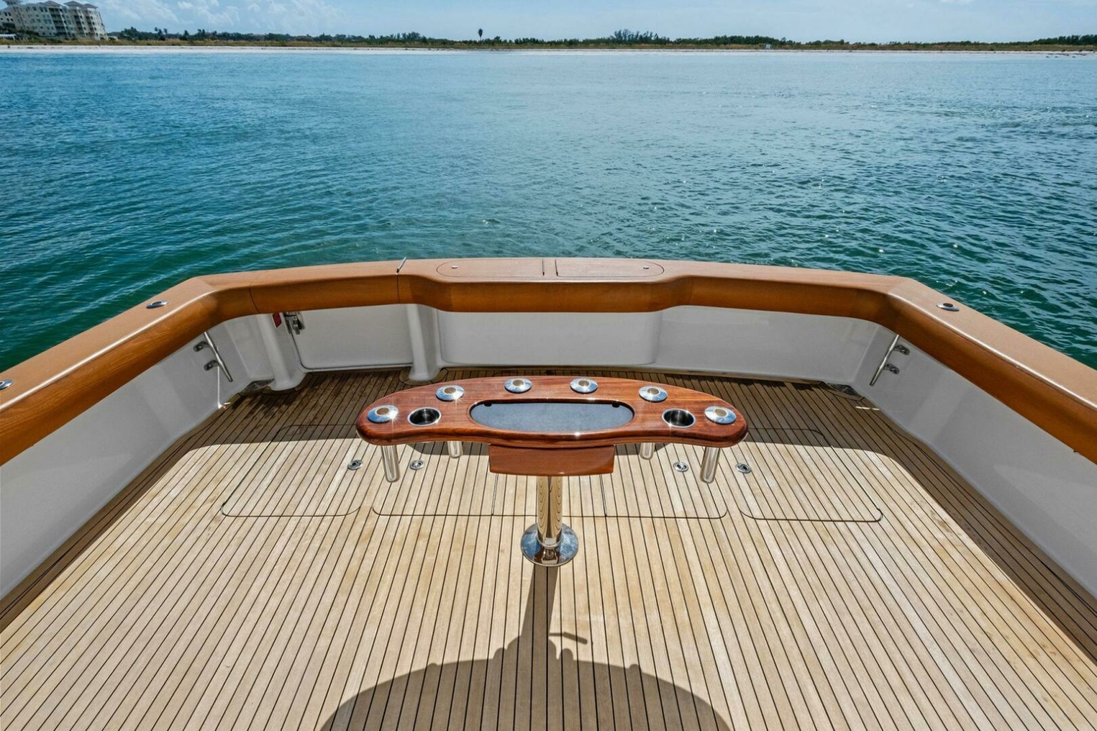 56' 2006 Viking 56 Convertible