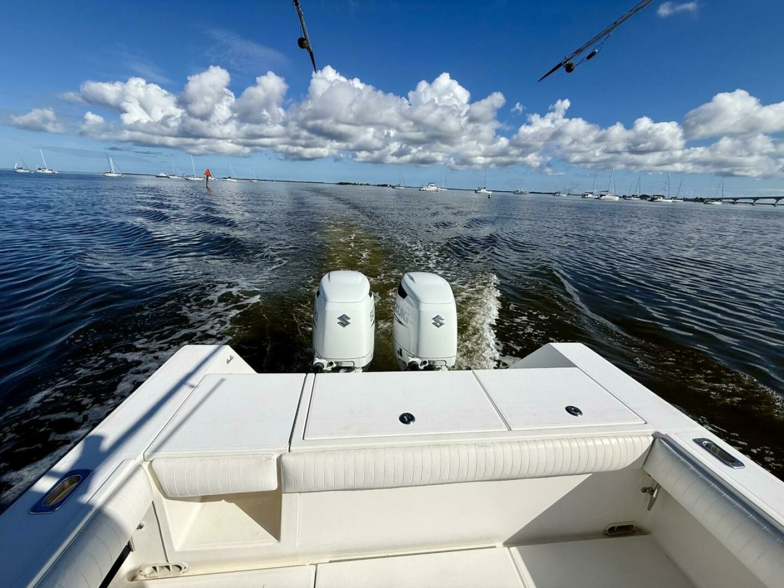 29' 2006 Regulator 29 FS