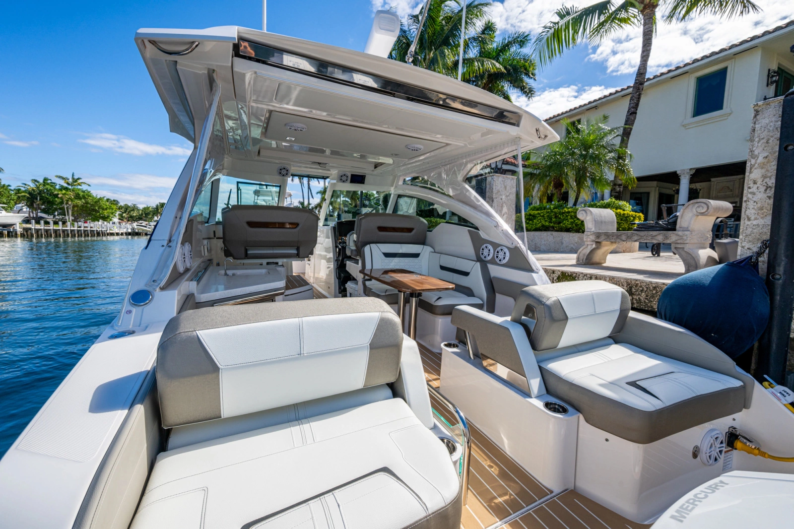 2024 Tiara Yachts 34 LX