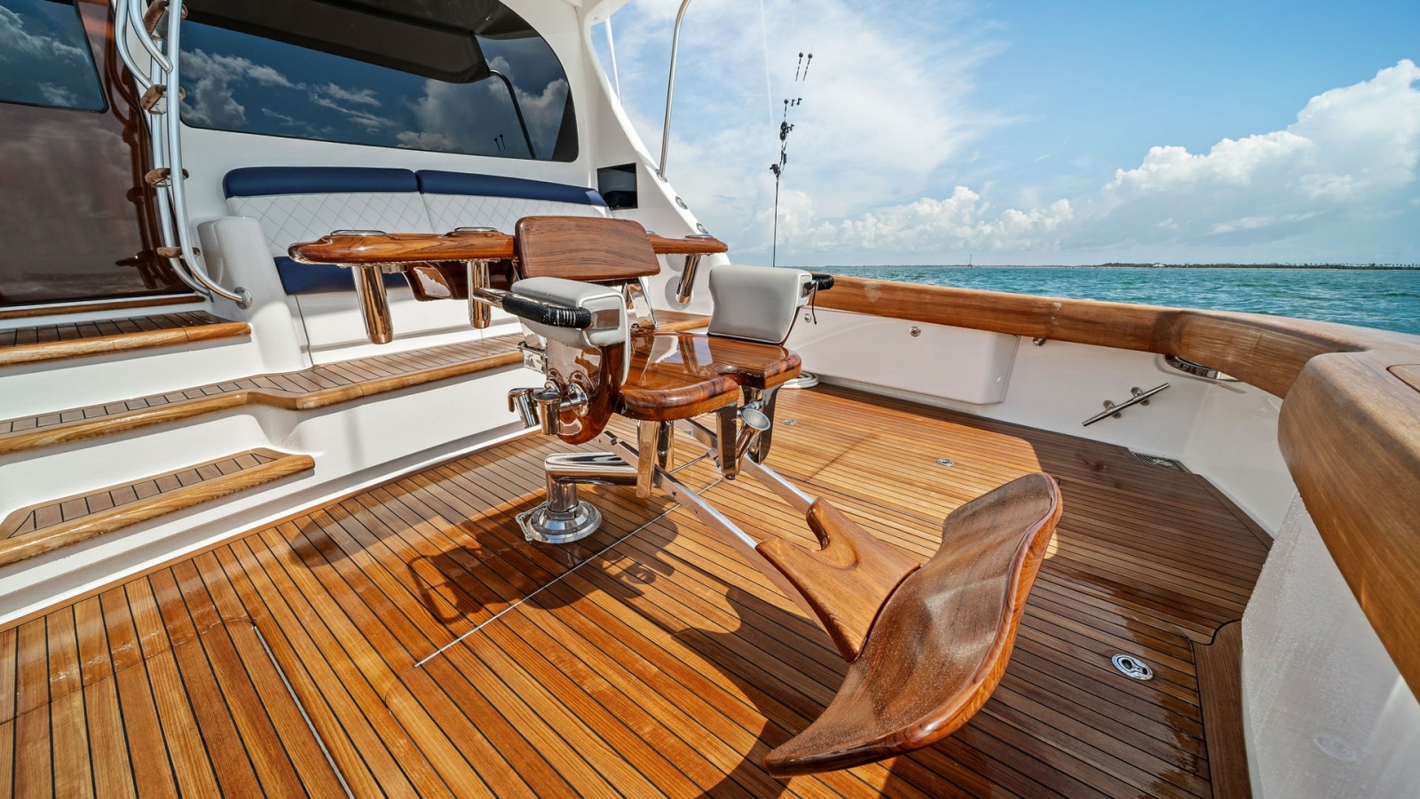Teak Cockpit with Fishing Chair