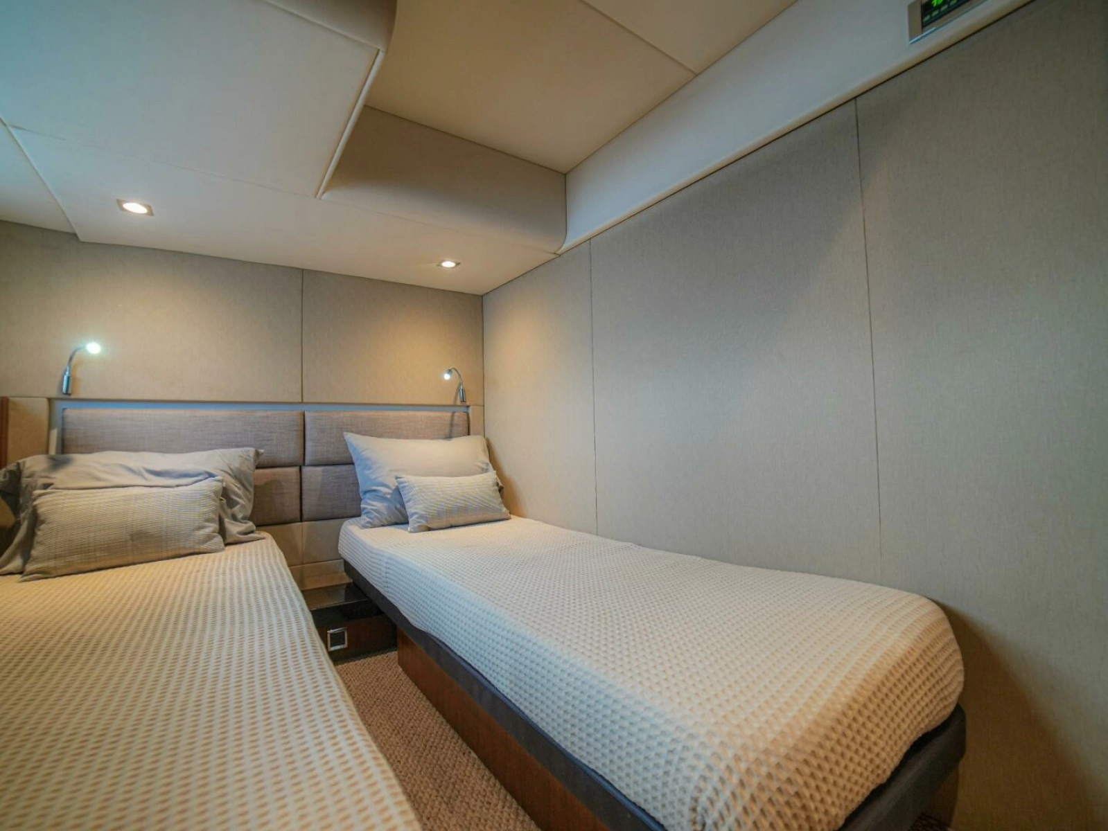 50  Fairline 2014 Cruiser "YOLO"