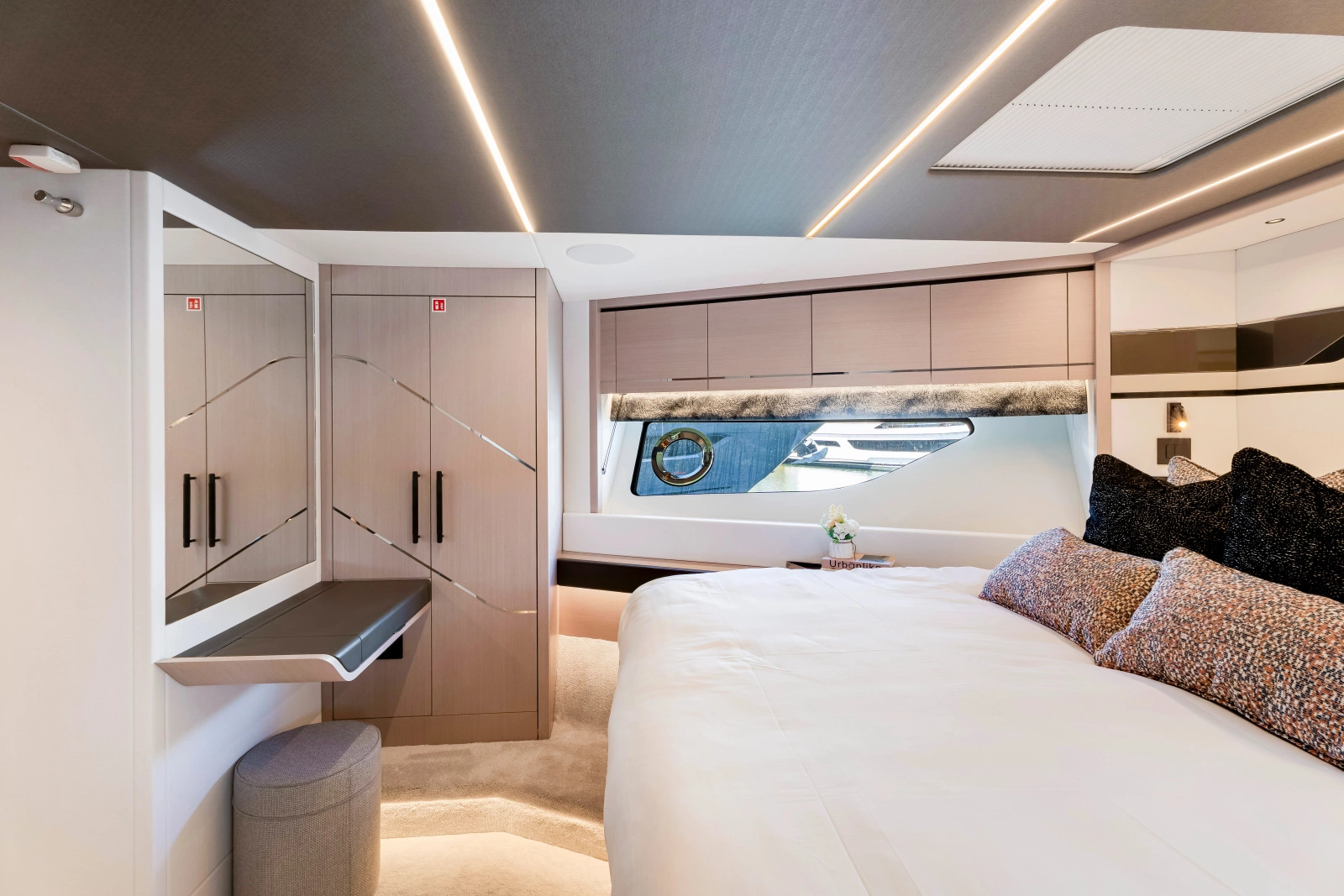 PREDATOR 75 75ft Sunseeker Yacht For Sale