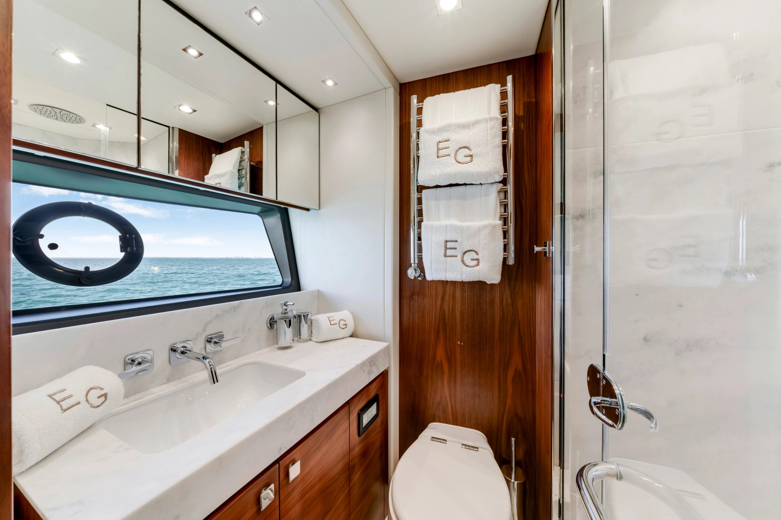2020 Sunseeker 76 Yacht