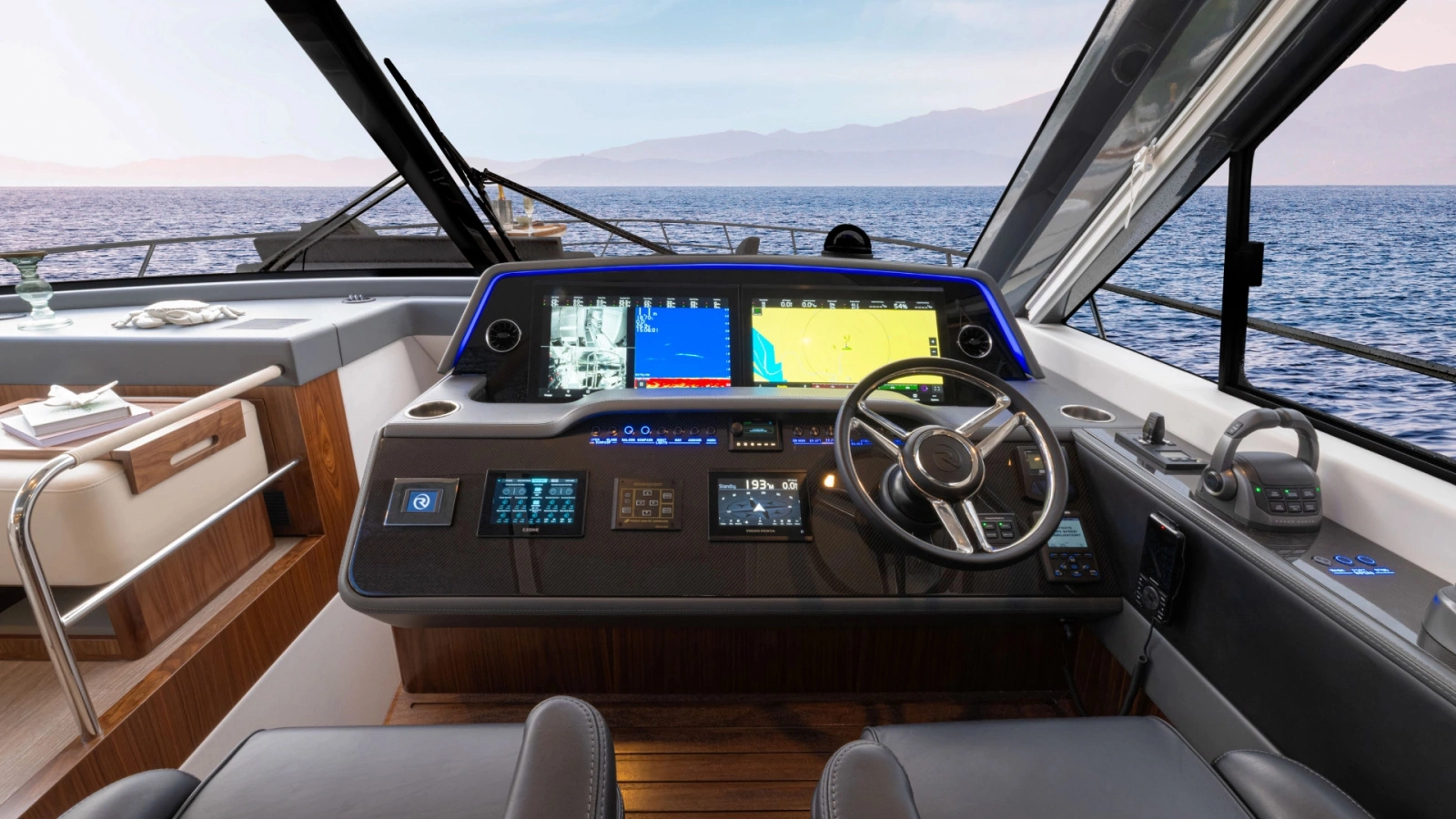 6200 SPORT YACHT 62ft Riviera Yacht For Sale