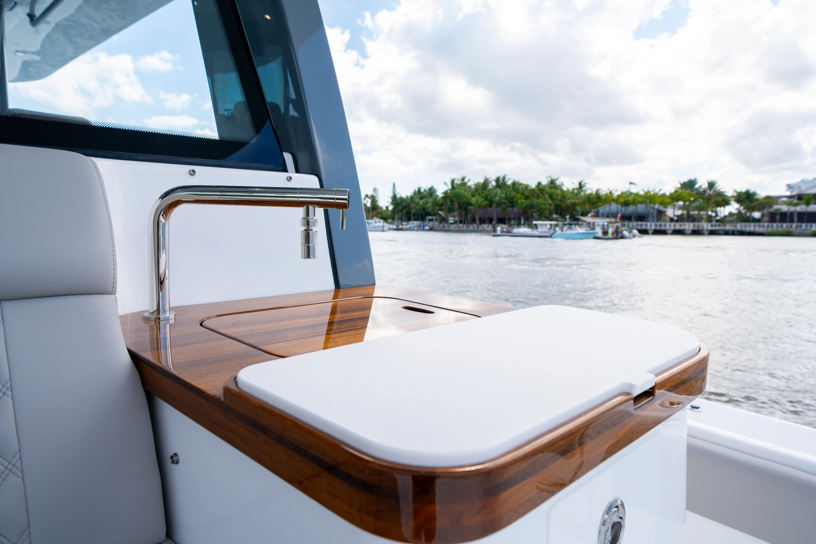 65 Estrella 65ft HCB Yacht For Sale