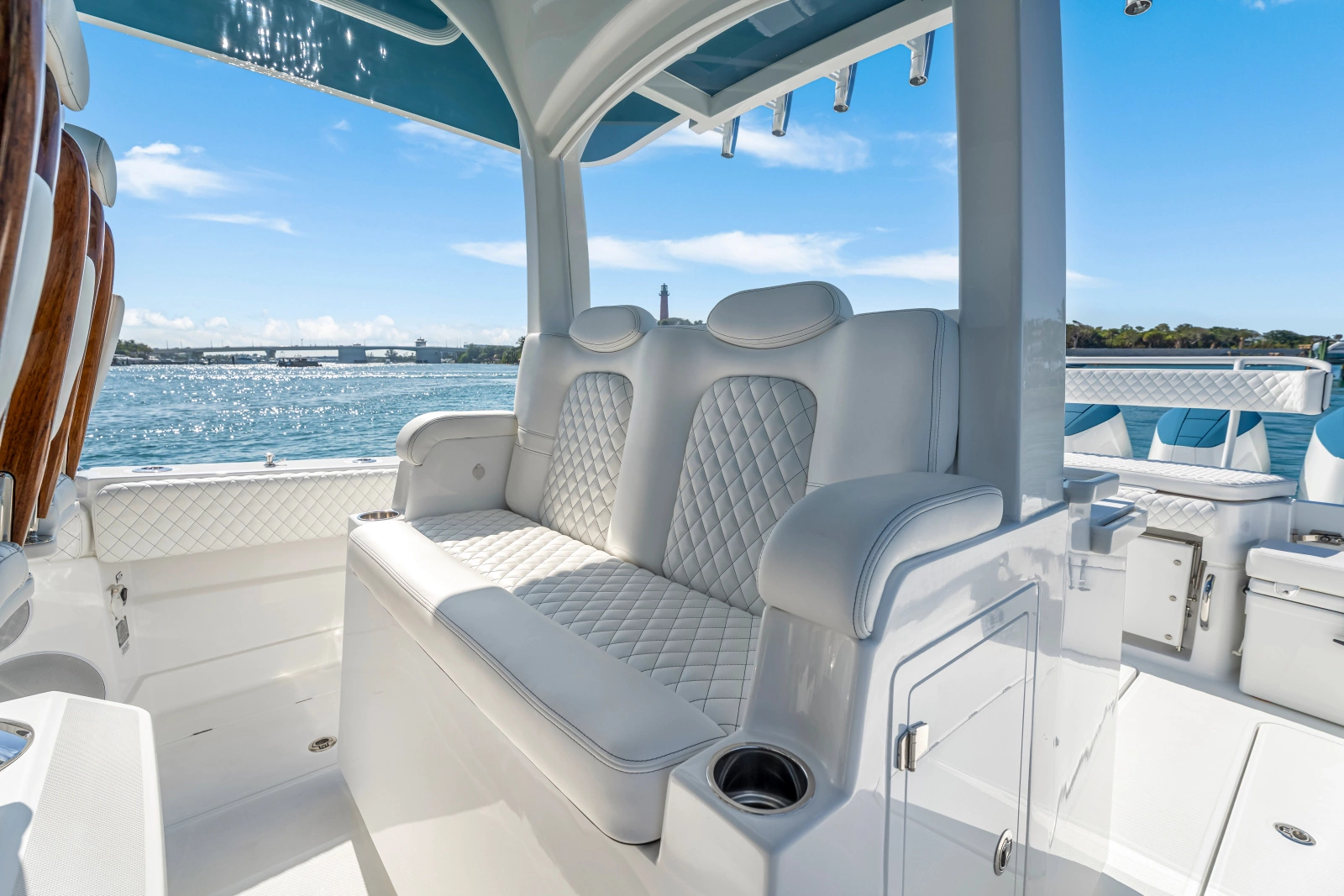 42ft HCB Yacht For Sale