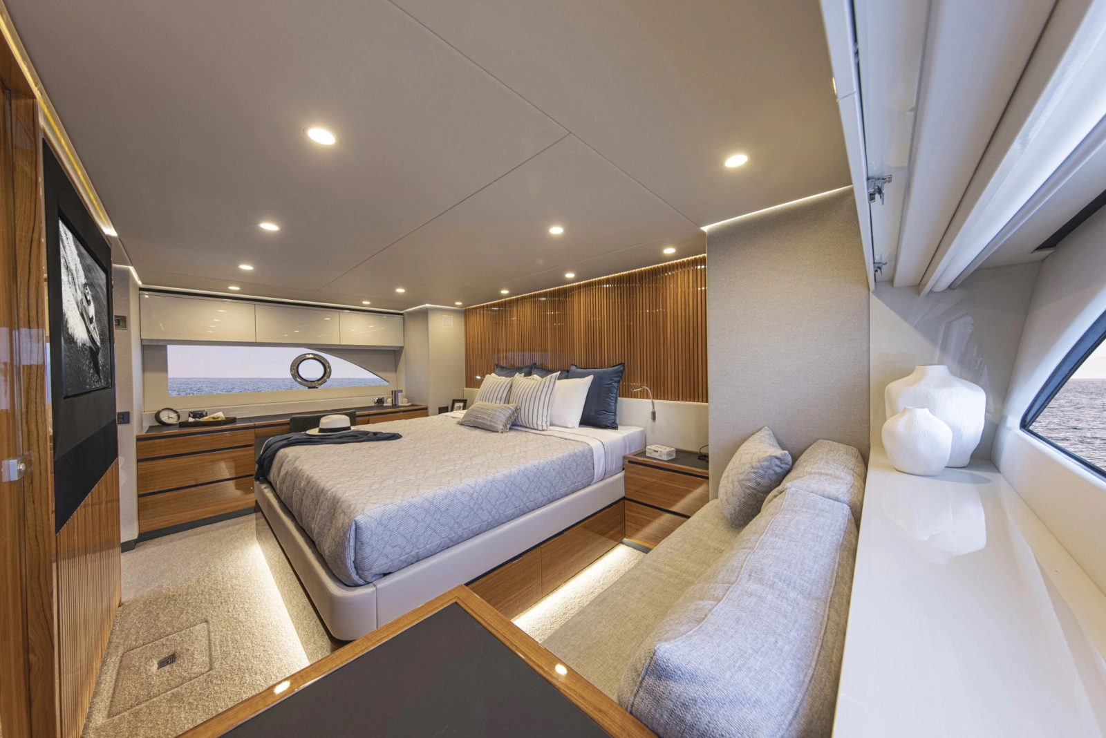 78 Motor Yacht 78ft Riviera Yacht For Sale