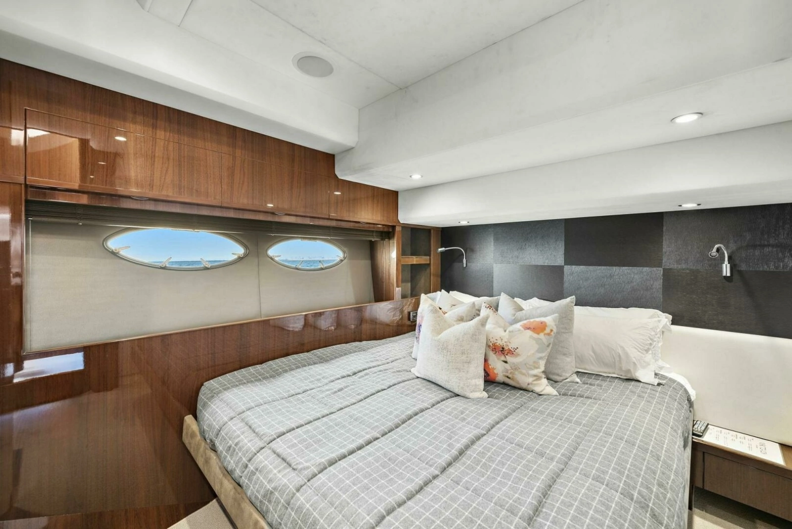 2015 Princess 72 Motoryacht 'LA-Z-BUOY'