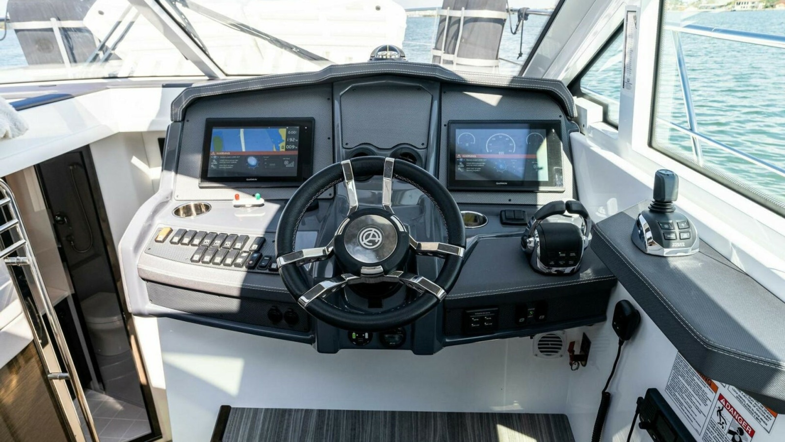 45' 2019 Cruisers Yachts 45 Cantius
