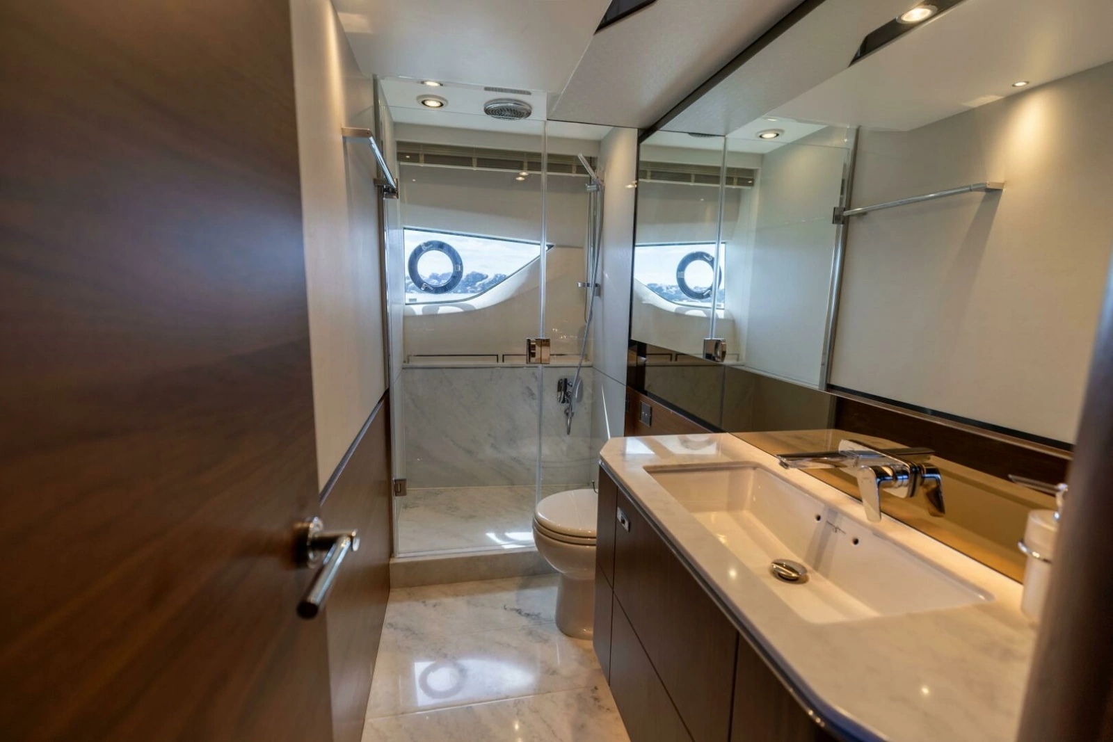 2019 Princess S65 photo 33