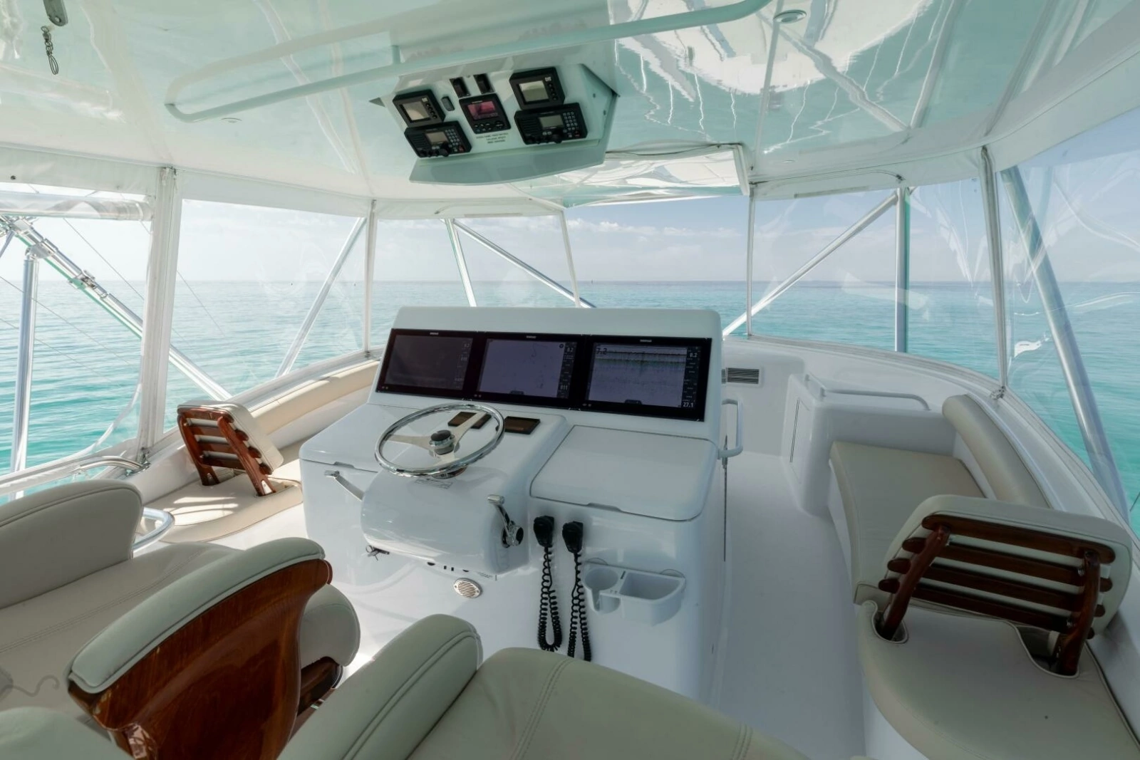 2016 Hatteras GT60  KNOT ON CALL  Helm 2