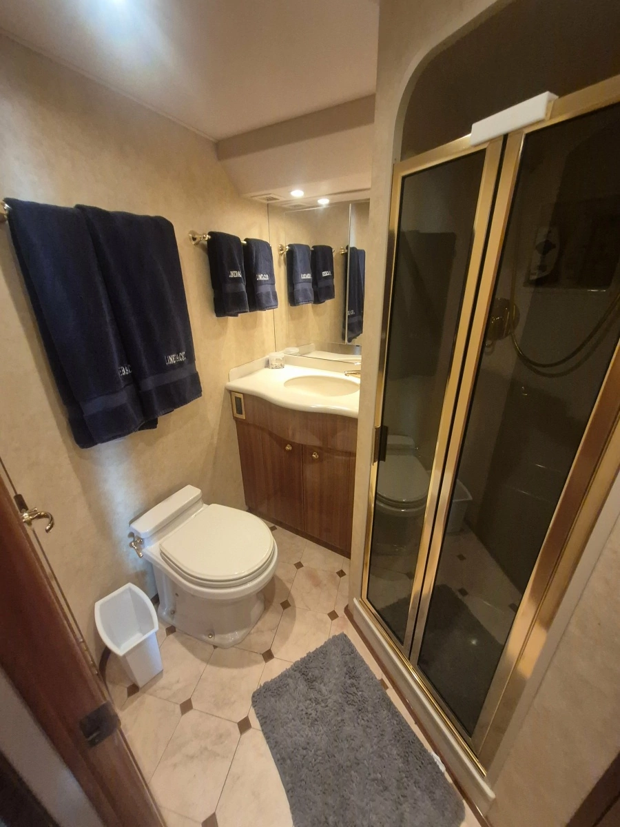 2006 Viking 56 Convertible