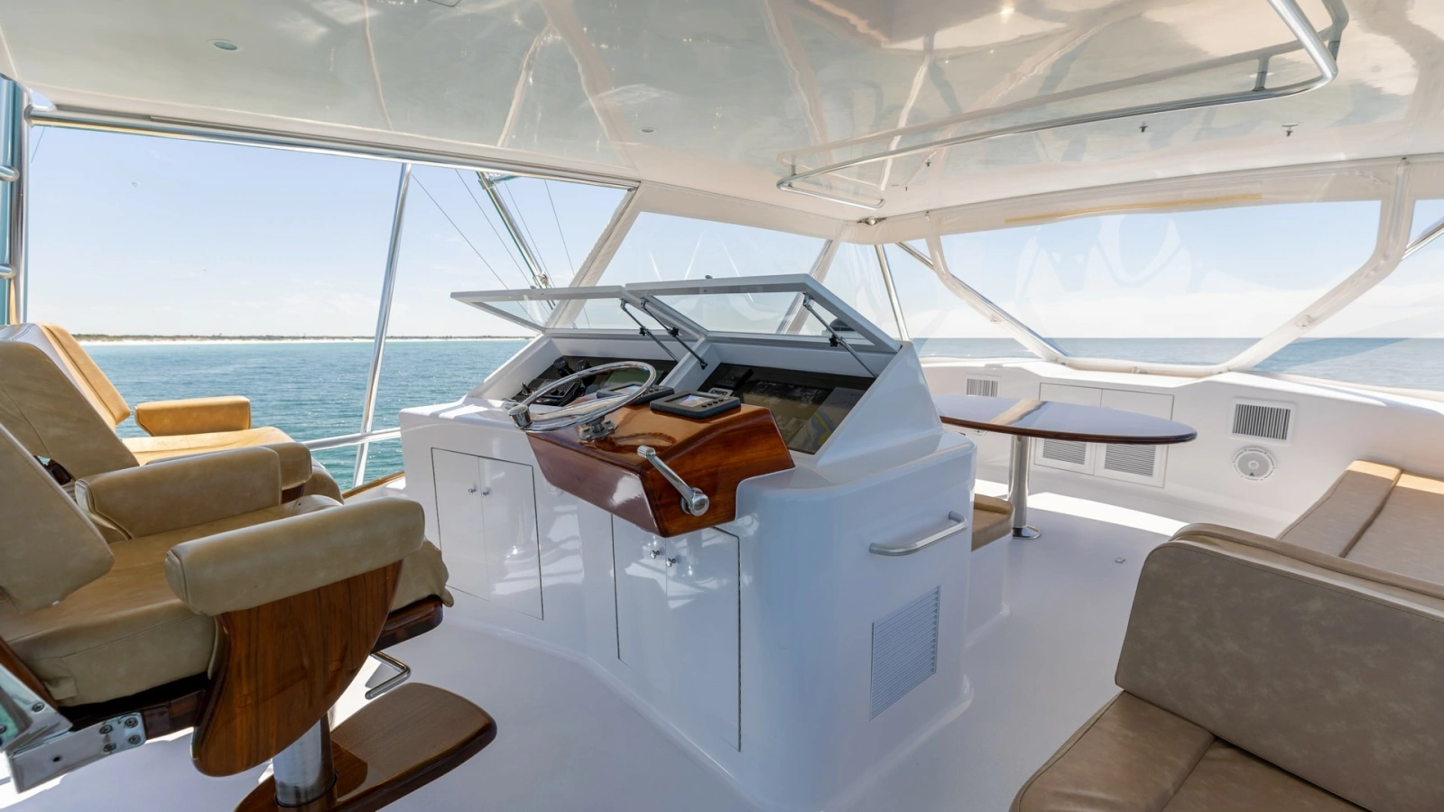 Flybridge Helm with Seating