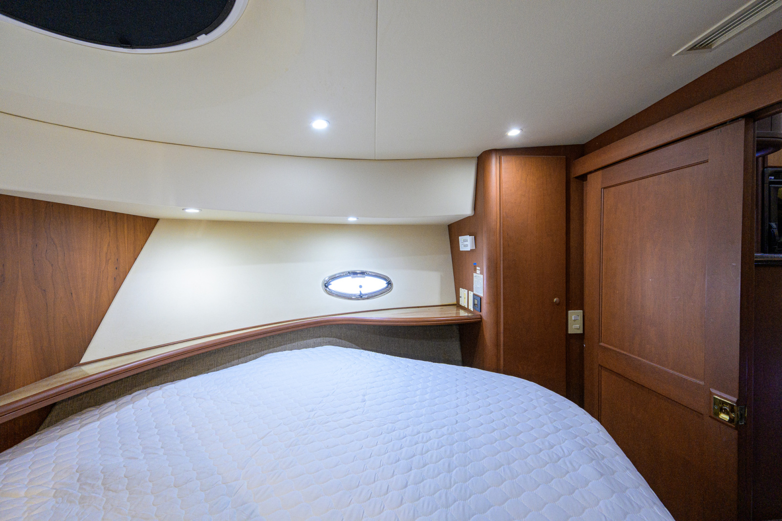 2005 Silverton 39 Motor Yacht