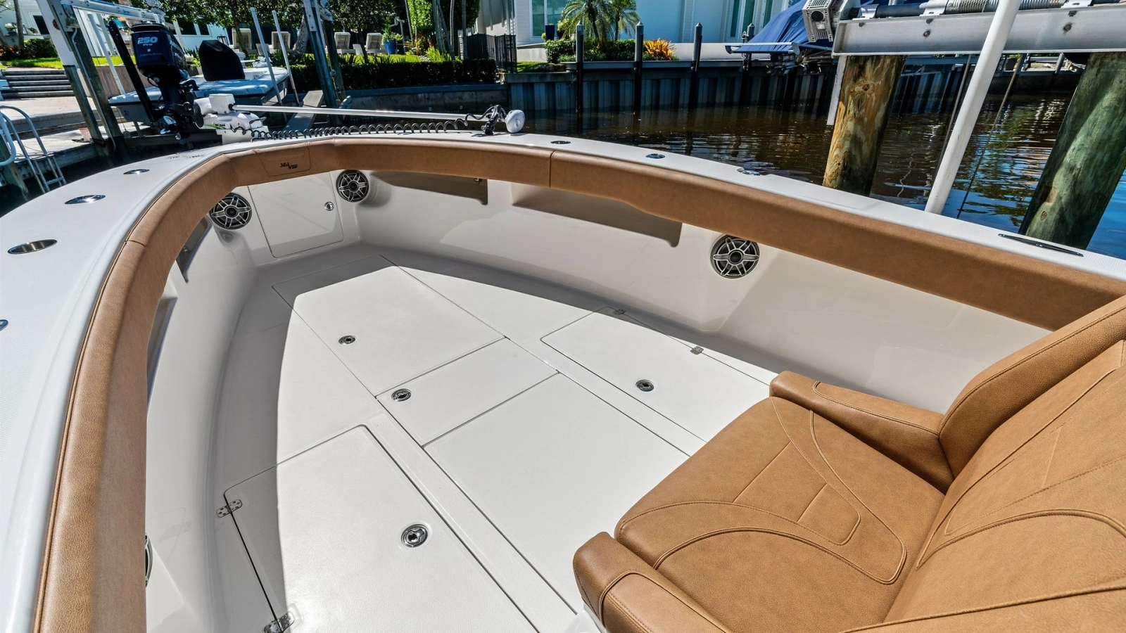 Spacious Bow Seating Area