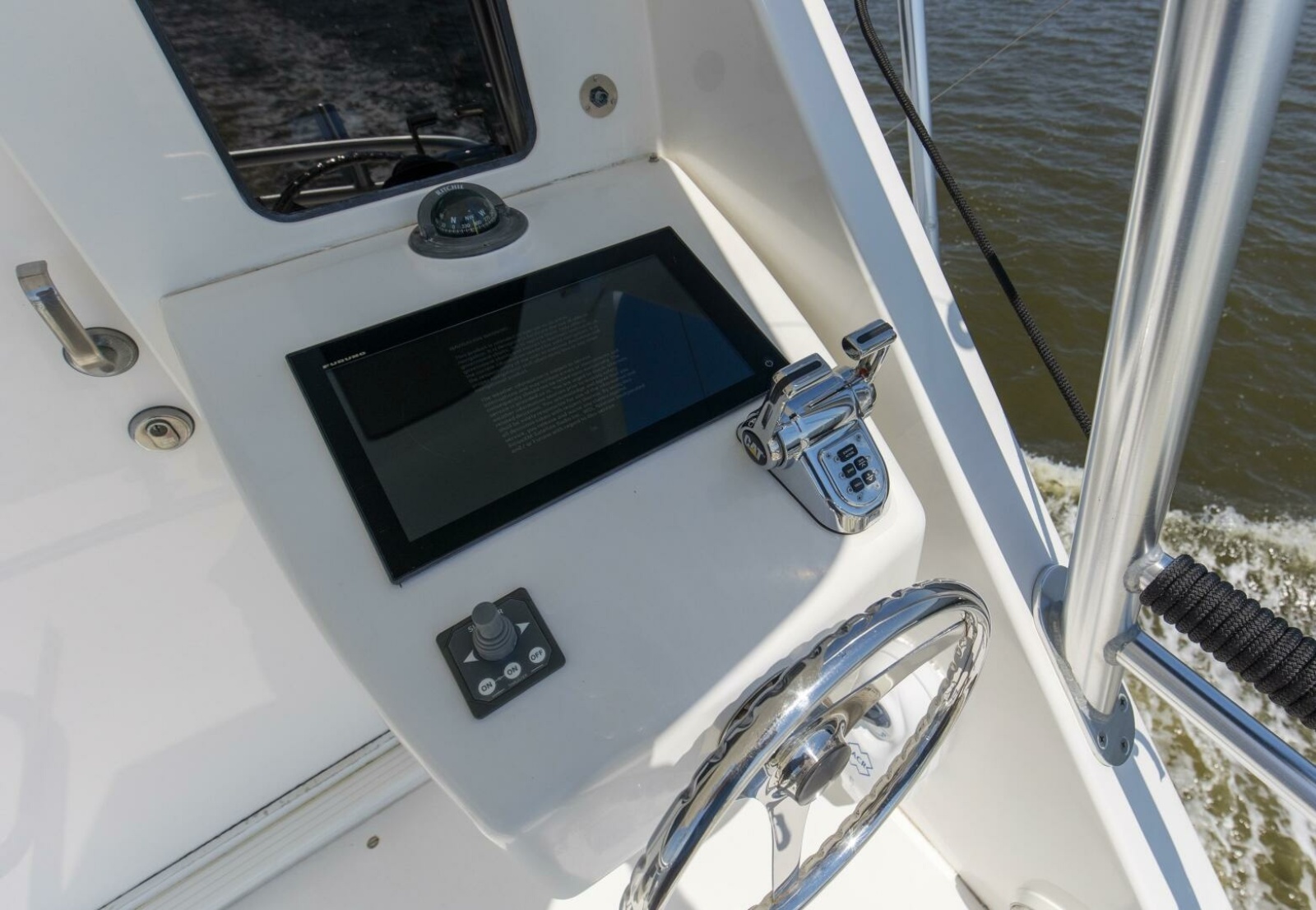 64' 2007 Viking 64 Enclosed Bridge